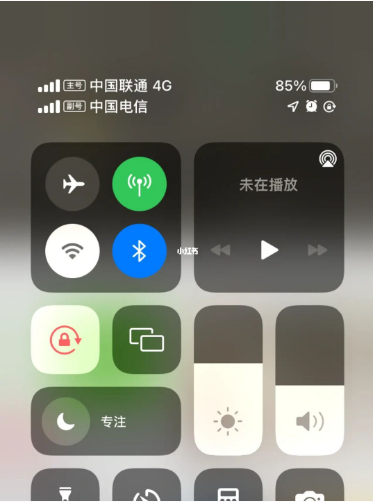 阜南苹果手机维修分享iPhone双卡信号解决办法 