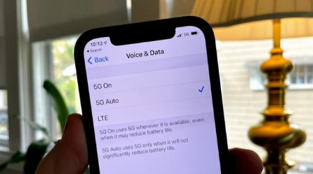 阜南苹果手机维修分享iPhone 12如何打开或关闭5G网络 